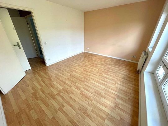 WBS mit besonderem Wohnbedarf - 2 Zimmer Wohnung mit Loggia! - Foto 1