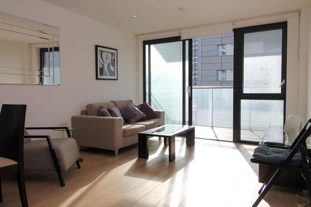 2 bedroom flat to rent - Photo 1