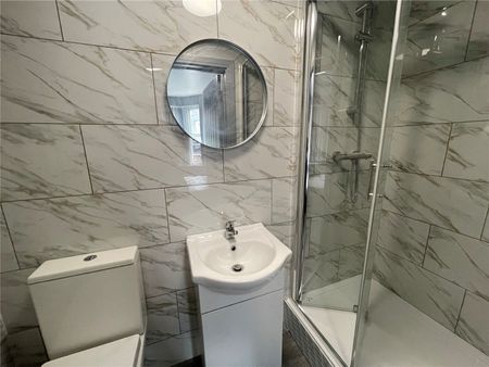 1 bedroom property to rent - Photo 4