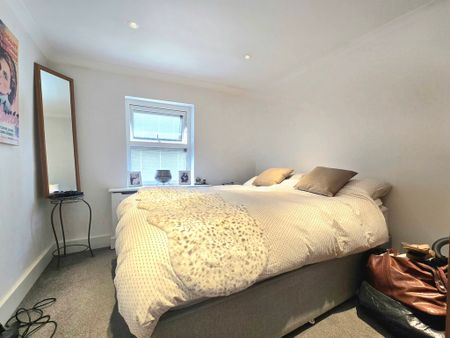 1 Bedroom Apartment, Greyhound Road, London - Photo 4