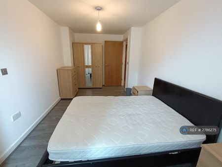 1 bedroom flat to rent - Photo 4