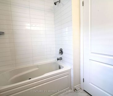 For Lease - 71 WESTFIELD Drive, Whitby, Ontario - Photo 6