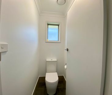 Beautifully Renovated - Photo 6
