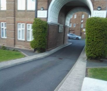 Studio Flat, Eagle Lodge, NW11 - Photo 2