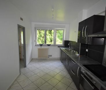 Location Appartement 4 pièces 81m² JOEUF 54240 - Photo 5