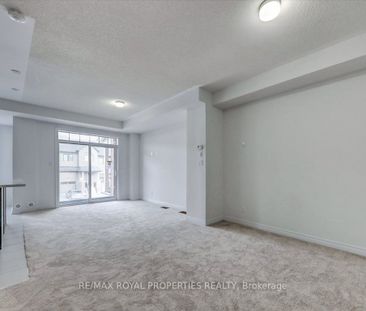 Townhouse For Lease | E8087826 - Photo 4