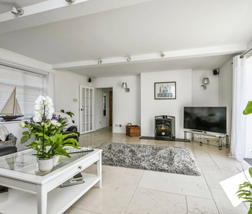 4 bedroom house to rent - Photo 1