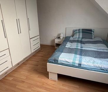 Möblierte 2-Zimmerwohnung im 3-Familienhaus Mönchengladbach-Bonnenb... - Foto 1