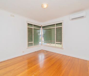 Prime location in Mount Waverley Secondary zone - Photo 5