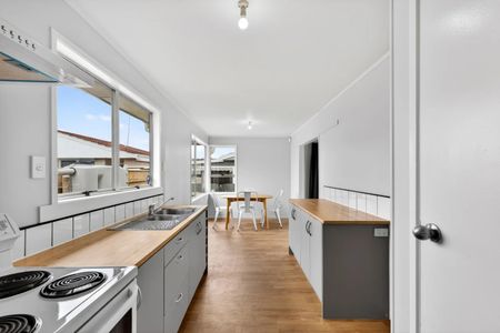 Avenue Road West, Saint Leonards - Photo 5