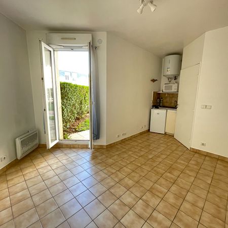 Location Appartement 1 pièce 14m² - Photo 4