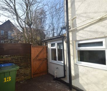 2 bed terraced house to rent in Stepney Avenue, Scarborough, YO12 - Photo 1