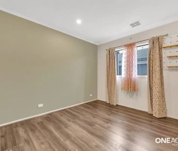 9 Countess Place, Point Cook VIC 3030 - Photo 3