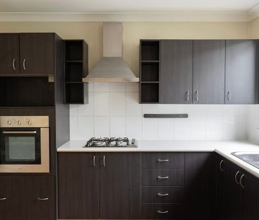 Superbly placed in Hamilton North, this classic three-bedroom weath... - Photo 5