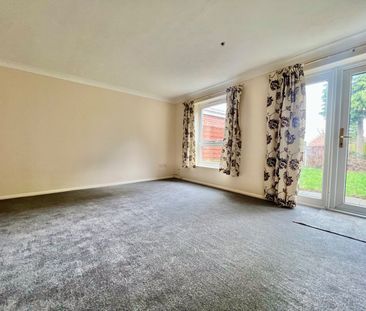 3 Bed Semi-Detached House, Barford Rise, LU2 - Photo 2