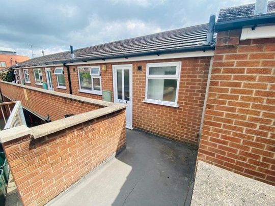 Burton Road, Nottingham, NG4 - Photo 1