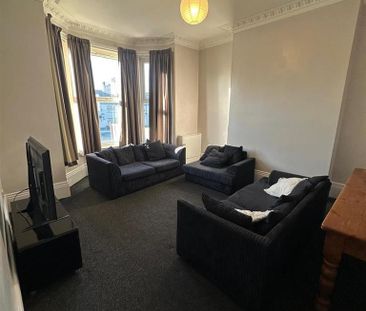 9 bedroom house share to rent - Photo 1