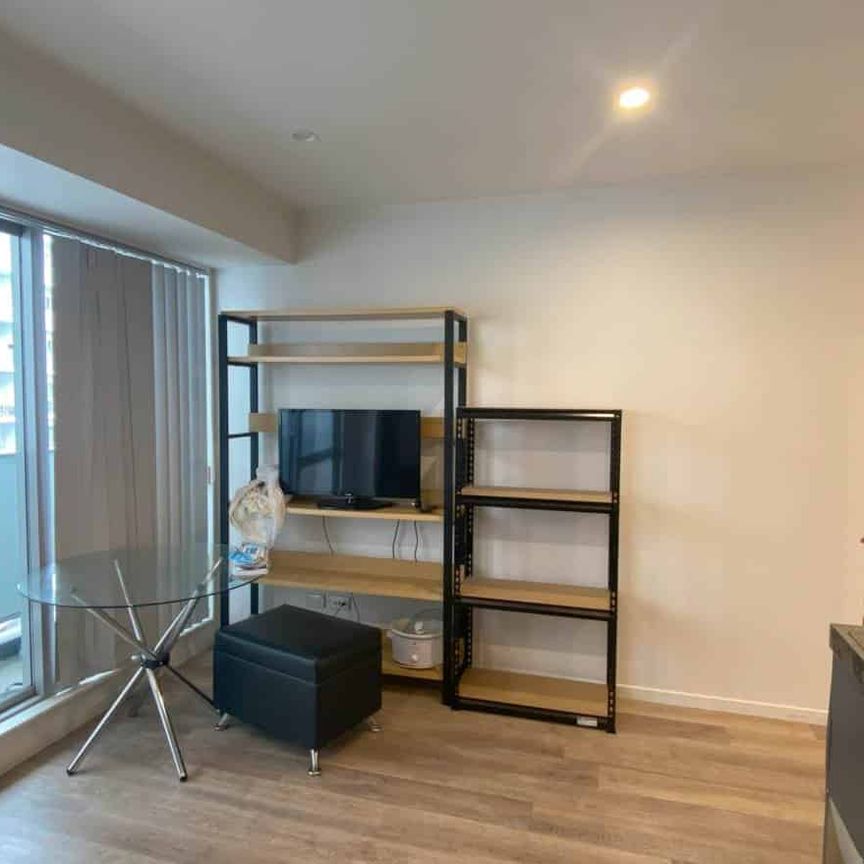 2-Bedroom Apartment in the Heart of Auckland -... - Photo 1