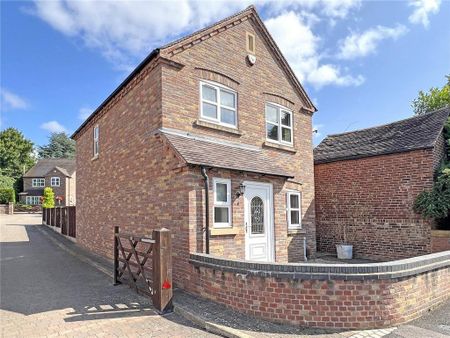 3 bedroom detached house to rent - Photo 4