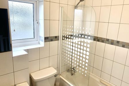 Swanton Close - Photo 3