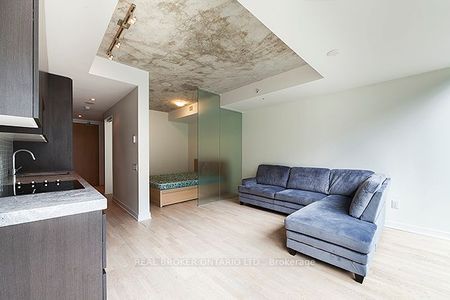 Thompson Residence Lofts 38 - Photo 2