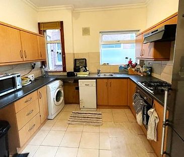 Northcote Avenue, Ealing, London, W5 - Photo 3