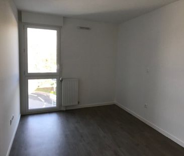 Location Appartement 3 pièces 65m² RIS ORANGIS 91130 - Photo 6