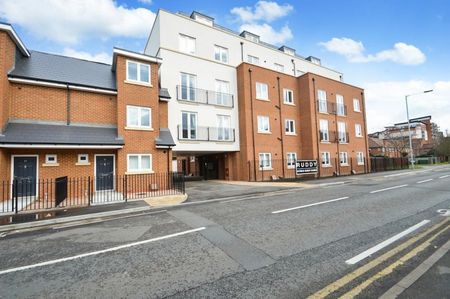 Chalvey Road East, Slough, Berkshire,SL1 - Photo 4