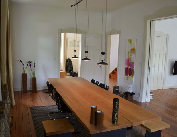 Stilvoll wohnen in Jugendstilvilla mit Garten – möbliertes Zimmer in ruhiger Lage - Foto 1