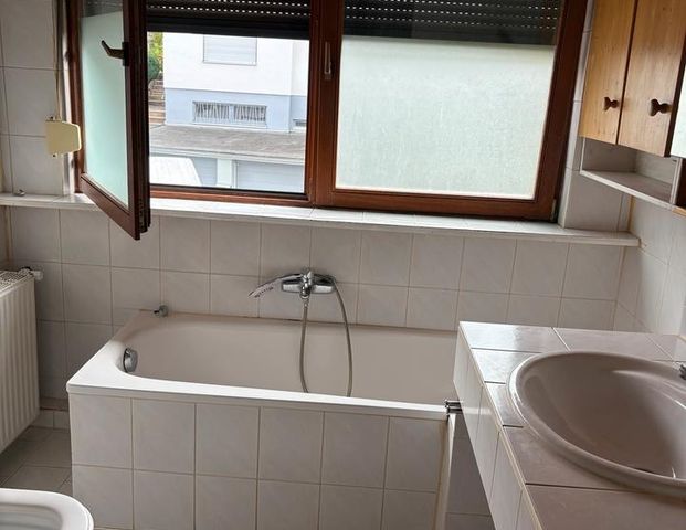 Schöne 3-Zimmer-Wohnung in Lengfeld, Würzburg - Photo 1