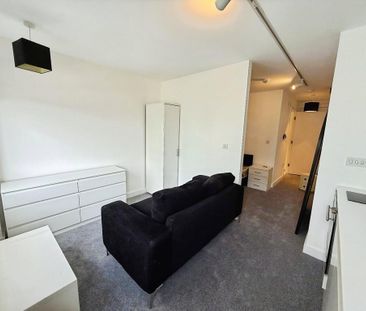 1 bedroom flat to rent - Photo 6