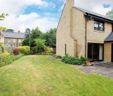 4 bedroom detached house to rent - Photo 4