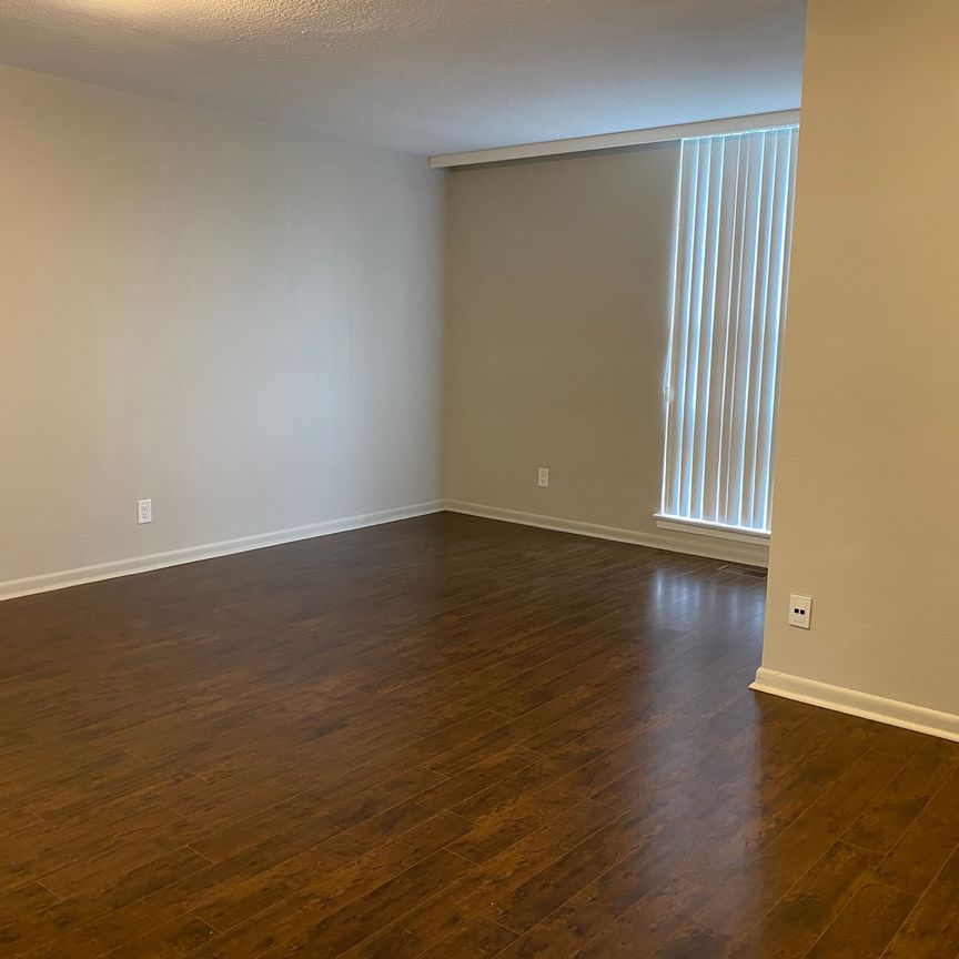 For Lease - 3230 The Credit Woodlands N/A, Mississauga, Ontario - Photo 1