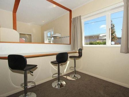 2 Bedroom House on waterloo - Photo 5
