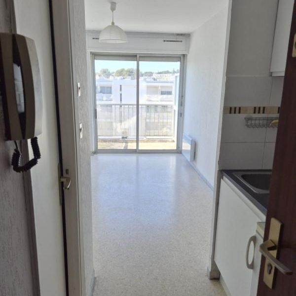Studio de 18.90 m² avec balcon, kitchenette équipé - Photo 1