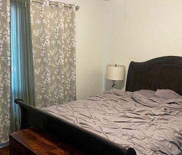 For Lease - 8 Kingsmere Crescent, Toronto, Ontario - Photo 3