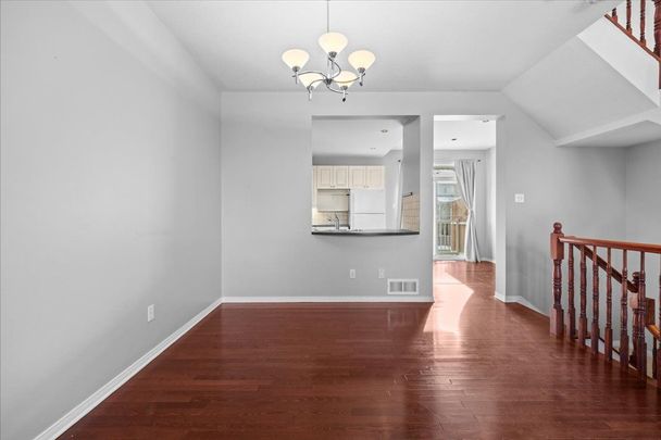 For Lease - 180 Clearview Avenue, Westboro - Hampton Park, Ontario - Photo 1