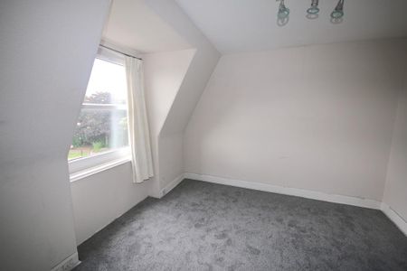 4 bedroom flat to rent - Photo 5