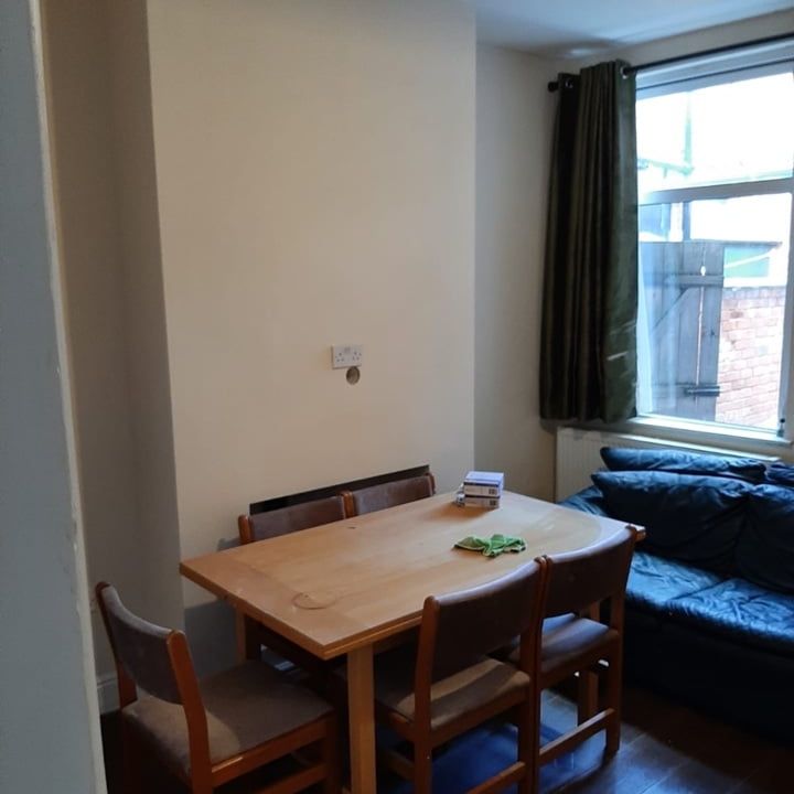 1 Bed Flat, Fosse Road South, LE3 - Photo 1
