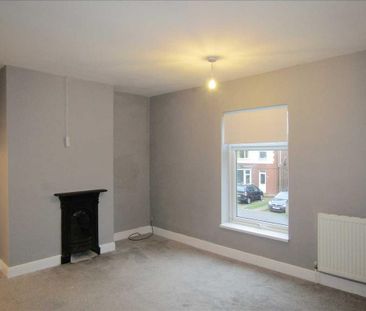 2 bedroom semi-detached house to rent - Photo 2