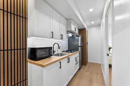 For Lease - 158 Indian Grove Unit# Unit B2, Toronto, Ontario - Photo 2