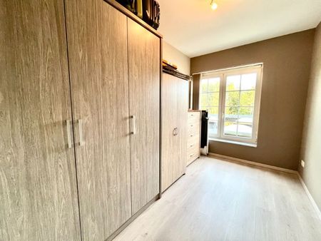 APPARTEMENT MET TWEE SLAAPKAMERS EN ONDERGRONDSE AUTOSTAANPLAATS - Foto 4