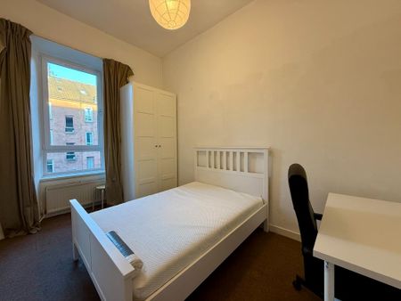 3 bedroom flat to rent - Photo 5