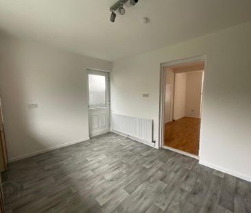8 Silverstream Parade, Belfast, BT14 8GR - Photo 4