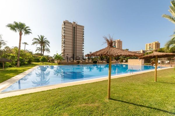 Alquiler de estudio en Paseo de los Sauces, 1 - Photo 1