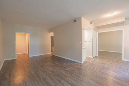 For Lease - 200 Limeridge Road Unit# 105, Hamilton, Ontario - Photo 2