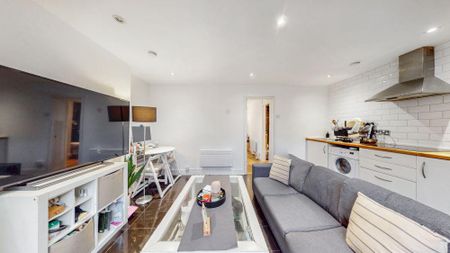 1 bedroom flat to rent - Photo 2