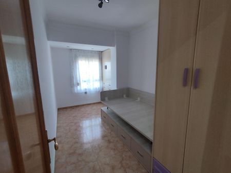 Cozy apartment on Avda. del Cid - Photo 3