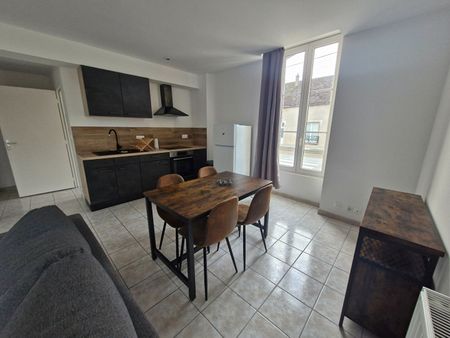 Location Appartement 2 pièces 47m² - Photo 4