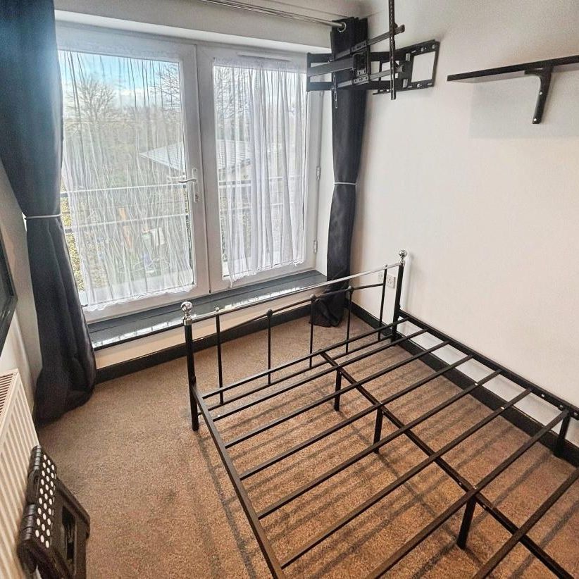 Mawney Road, Romford, RM7 - Photo 1